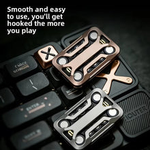 Laden Sie das Bild in den Galerie-Viewer, Metal infinite push-card fidget