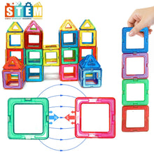 Laden Sie das Bild in den Galerie-Viewer, Magnetic construction blocks showing square pieces connecting and stacked builds