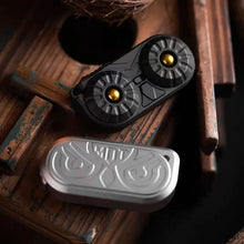 Charger l'image dans la galerie, Stainless steel OWL desk and pocket fidget