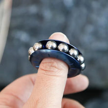 Load image into Gallery viewer, Fidget ratchet ring worn on finger demonstration
